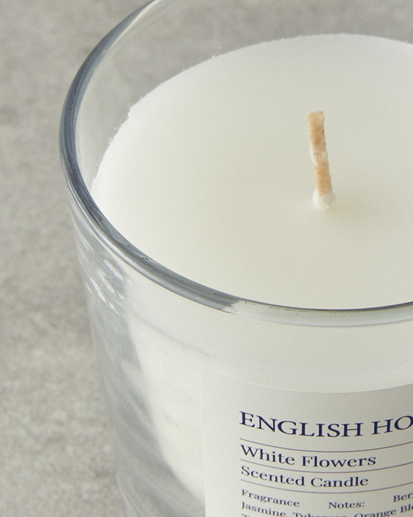 White Flowers Scented Candle Timeless