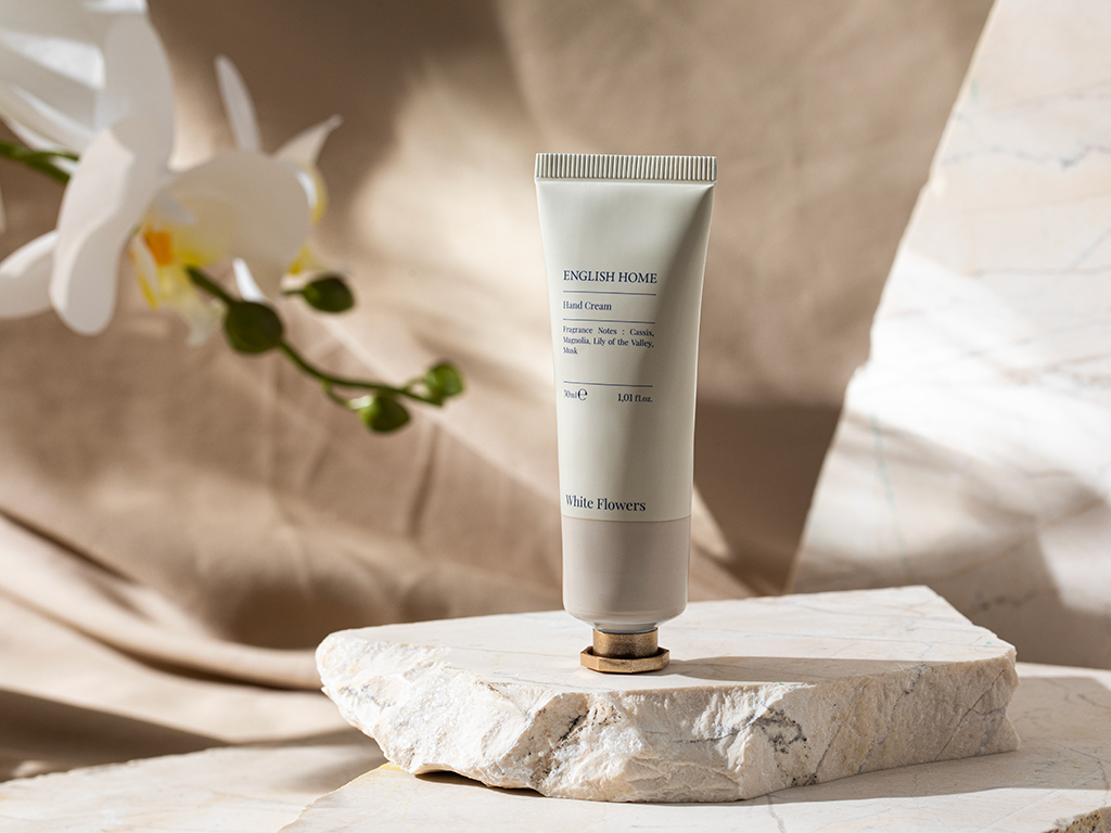 Beyaz Çiçekler Hand Cream Timeless