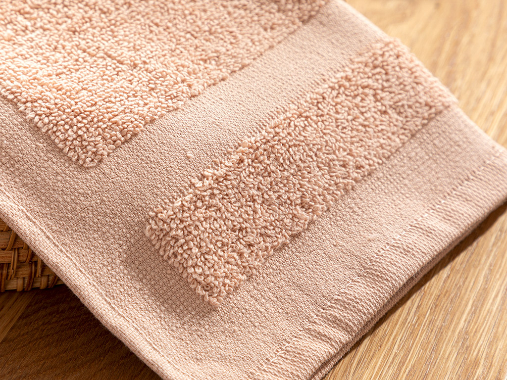 Nancy Hand Towel Timeless