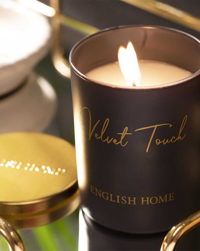 Velvet Touch Scented Candle Timeless