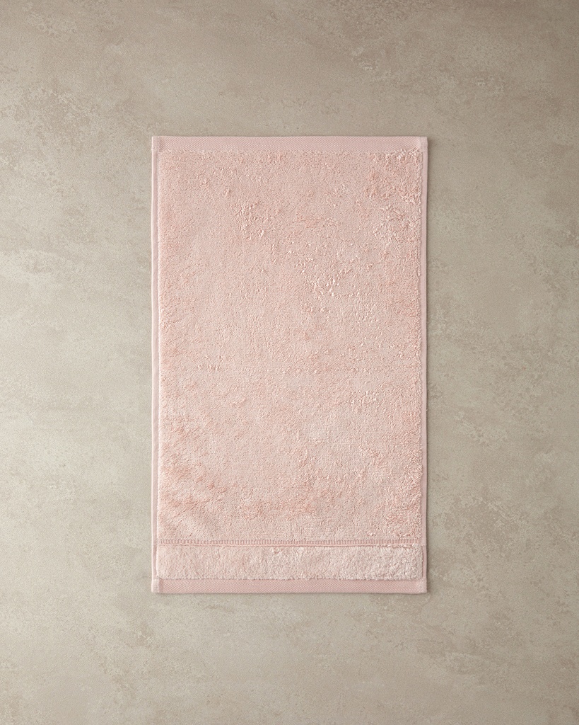 Leafy Hand Towel Timeless