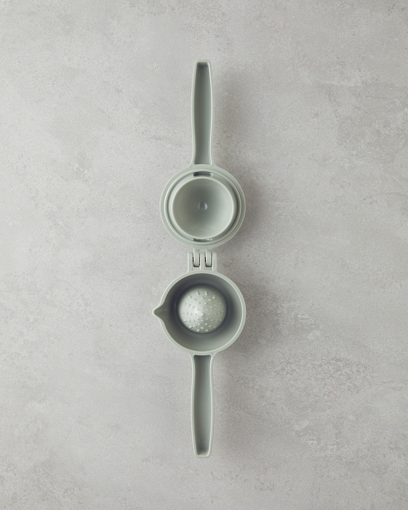 Colessa Lemon Squeezer Timeless